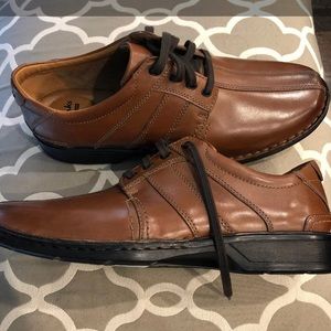 Men’s Clark’s Dress Shoes